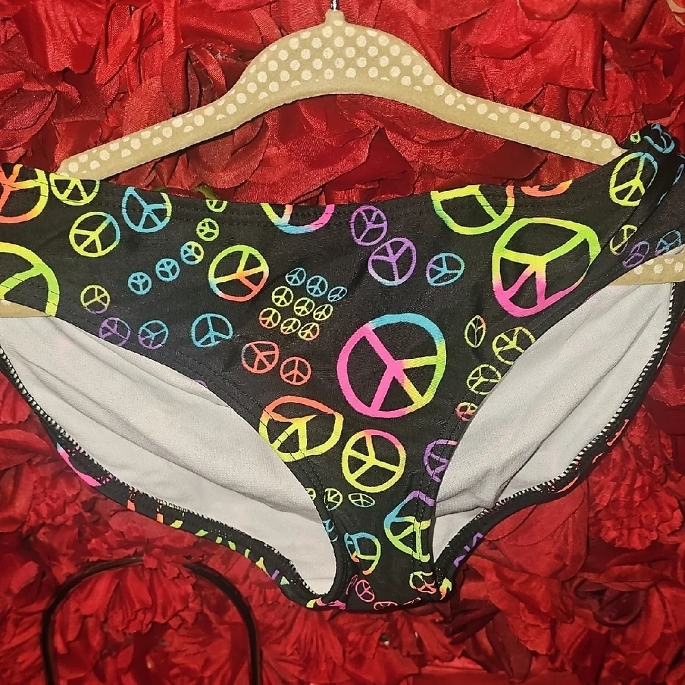 Xhilaration Girls Colorful Peace Sign Bikini Size 7/8